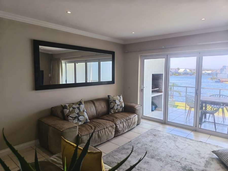 To Let 2 Bedroom Property for Rent in Marina Martinique Eastern Cape